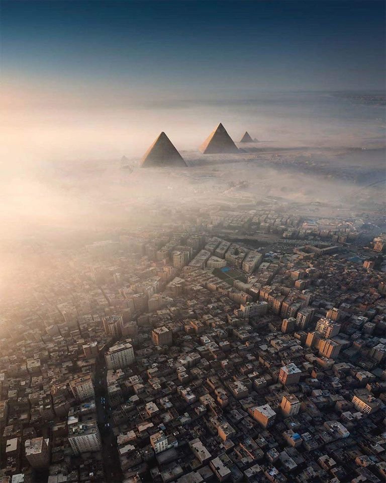 Egyptian pyramids  - the pyramids in ancient